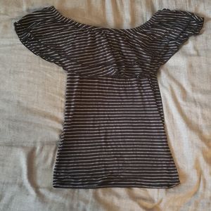 NWOT Off the shoulder Hollister top